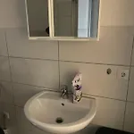 Schoene Einfache Ferienwohnung Im Belebten Zentrum