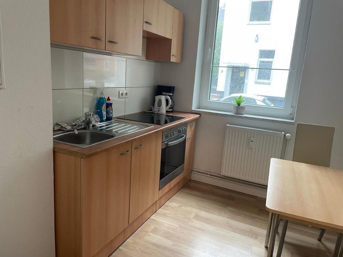 Apartment Schoene Einfache Ferienwohnung Im Belebten Zentrum *
