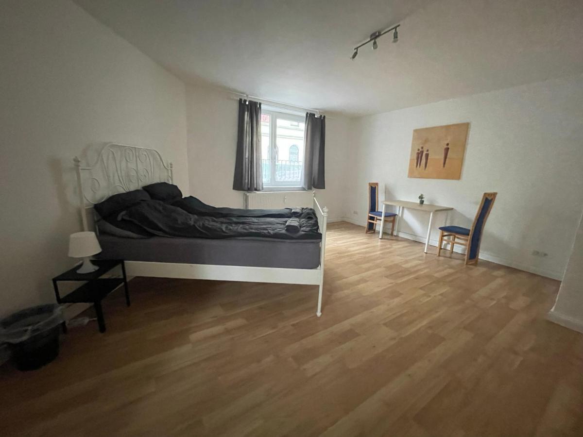 Apartment Schoene Einfache Ferienwohnung Im Belebten Zentrum